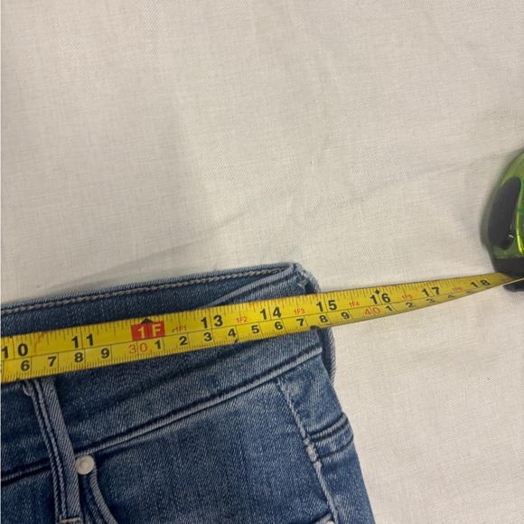 MOTHER Lil Midrise Dazzler Ankle Jeans Size 28 - Picture 10 of 11